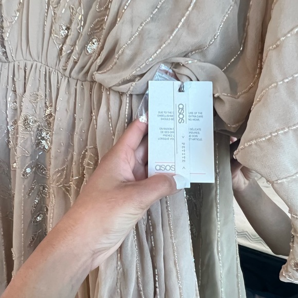 Petite Champagne sparkly fit and flare dress from asos - Picture 3 of 3